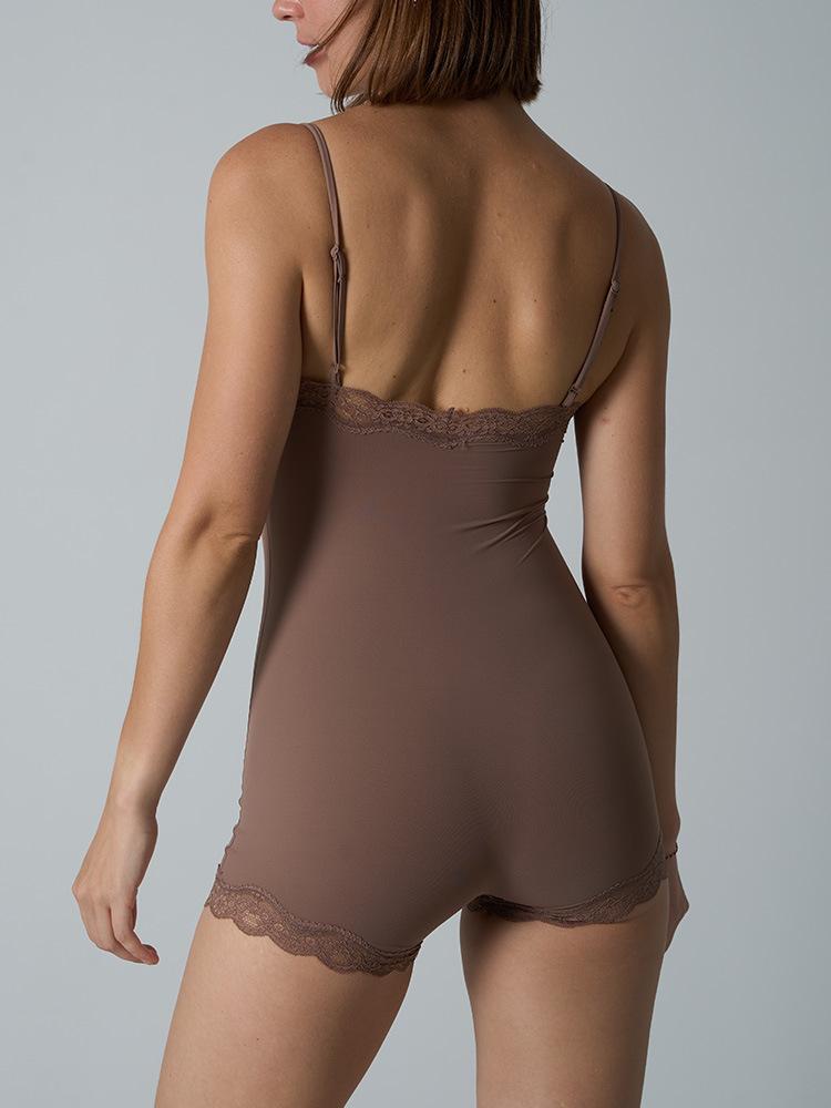 Verstelbare jumpsuit met kant: Zomerstijl, Vormgevend, Dubbellaags Vest