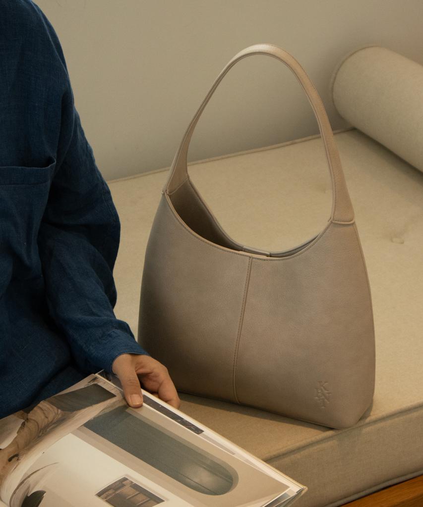 Kabinetment Poje Hobo Bag_Cloud Cream