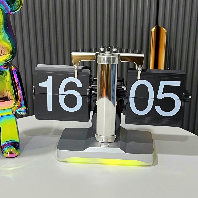 European Retro Flip Clock: Simple Desktop & Wall Design