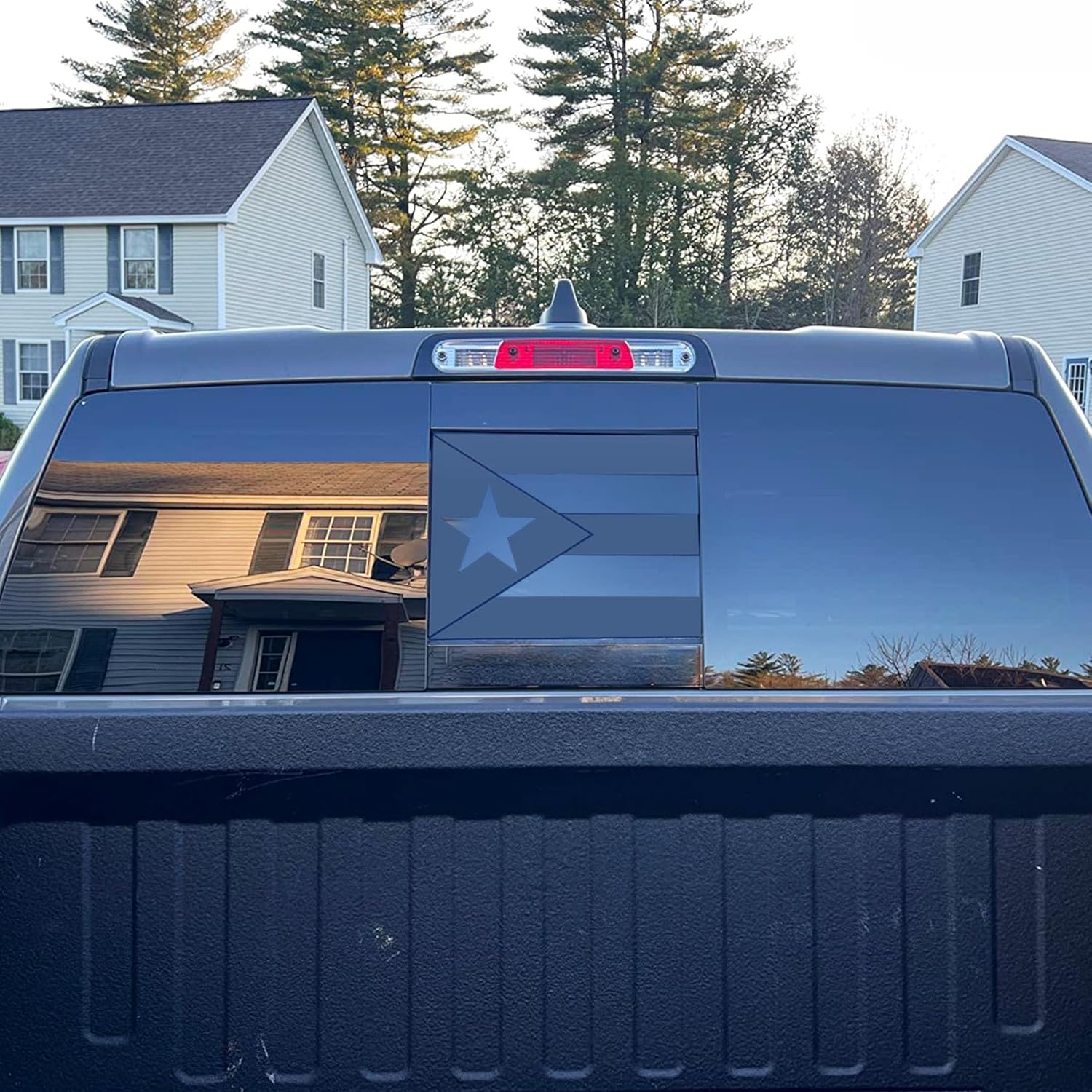 

Xinghe for Dodge Ram 09-26 Rear Middle Window Puerto Rico Flag Decal Sticker for Truck, Matte Black Puerto Rican Flag Decal,Adhesivo de la Bandera de