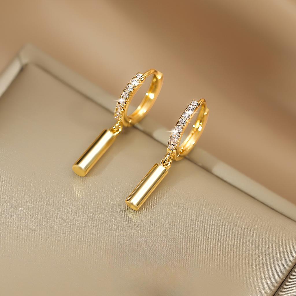 Proste i minimalistyczne kolczyki geometryczne w kształcie walca, niszowy design z nutą luksusu, wysokiej klasy, nowe, modne kolczyki zapinane na klamrę