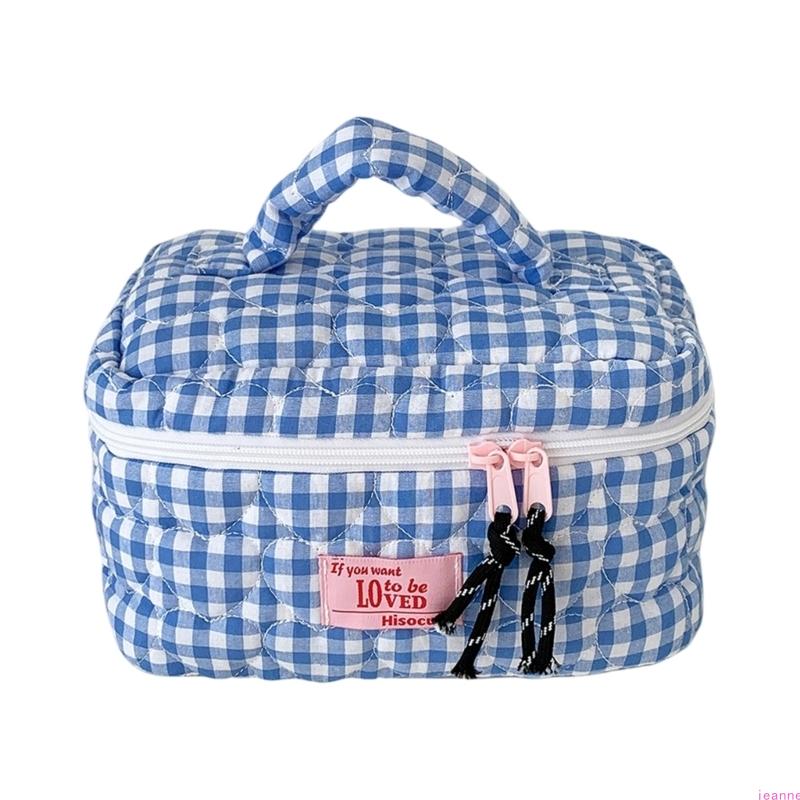 

User Friendly Fabric Plaids Toiletry Bag With Quilted Heart Detail Spacious Interior Hand Carry For Travel Personal Care синий