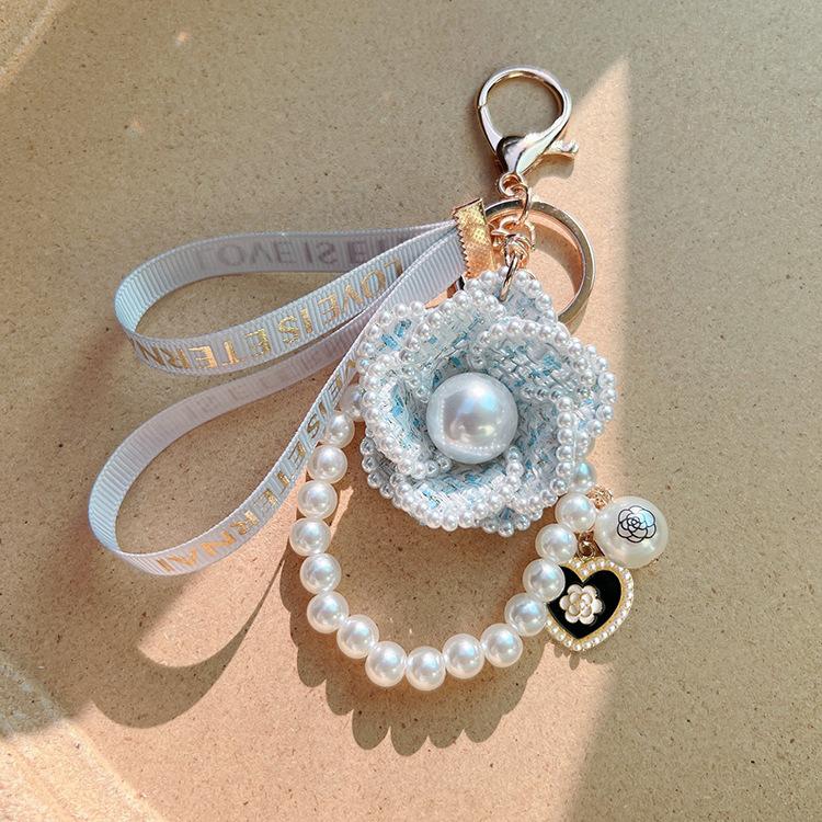 Korean Style Pearl Camellia Car Keychain Metal Key Ring Accessories Women Handbag Pendant Decoration Holiday Gifts