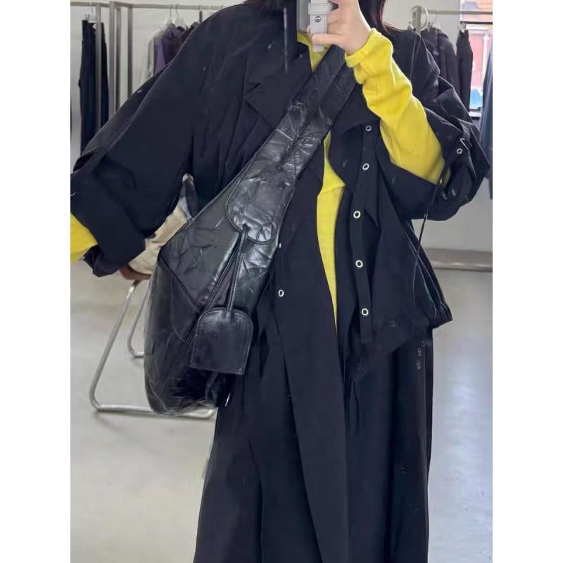 2026 Winter Trendy Vintage Horn Zipper