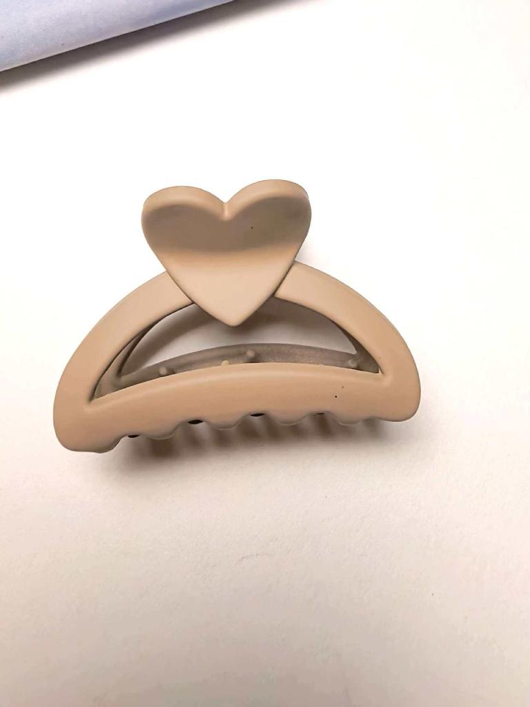 4cm Frosted Milk Coffee Hair Claw Clip for Women’s Updo – Small, Simple, Shark Design