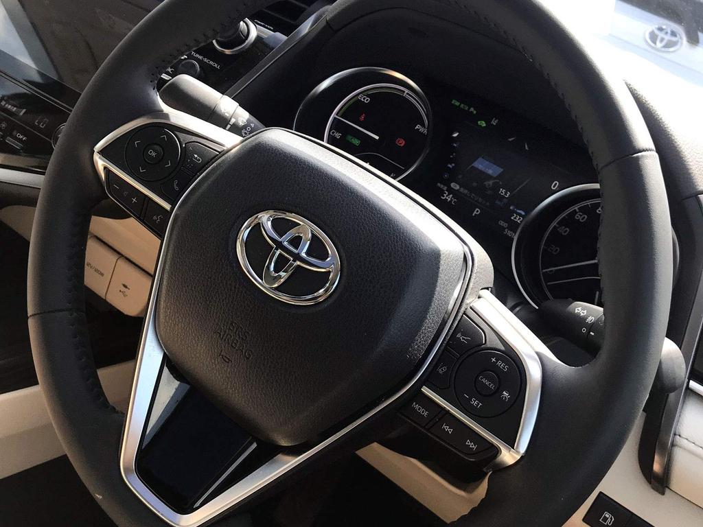 BRIGHTZ Camry Stainless Steel Steering Switch Panel Cover AXVH 30903 AXVH70/AXVH75 [INT-ETC-177] H70/H75 70/75