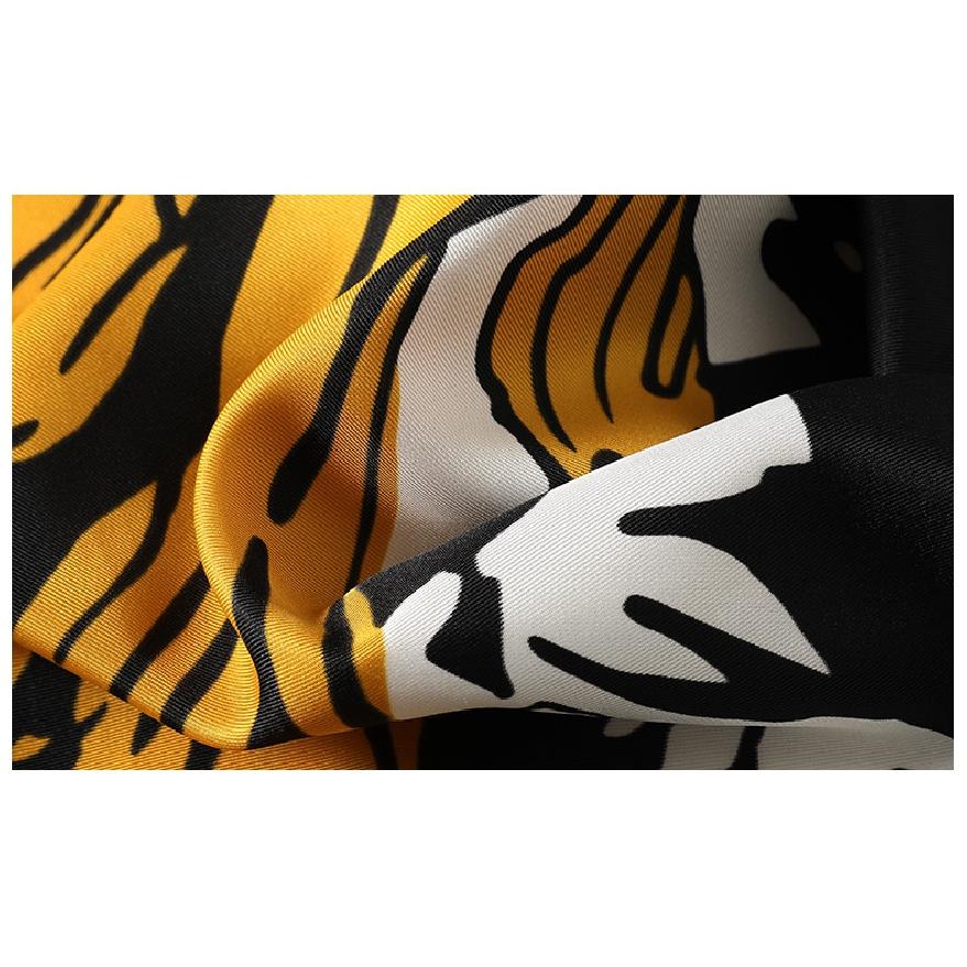 CIC Kvinner Twill Satin Polyester Silke Følelse Firkantet Hårinnpakning Firkantede Skjerf Spring