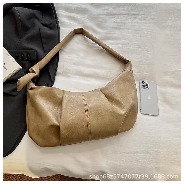 Korean Glossy Bag Women's 2025 New Lazy Wind Pleated Dumpling Bag Large Capacity Trendy Shoulder Messenger Bag