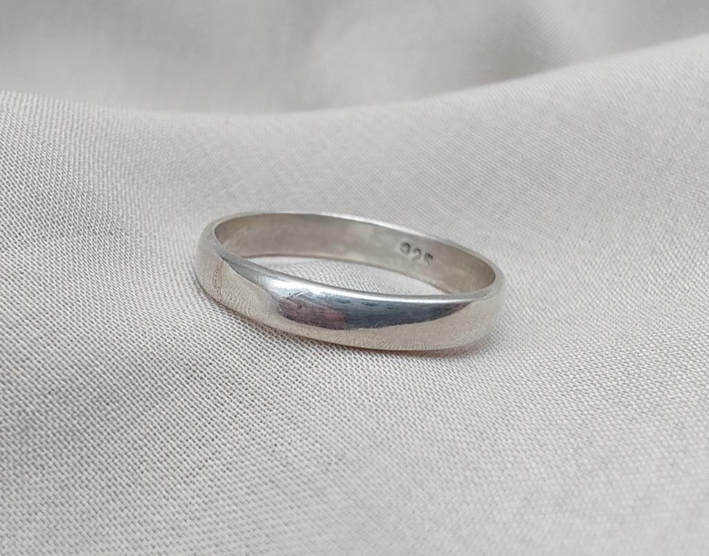 925er Sterlingsilber Minimalistischer Bandring: Unisex Verlobungsschmuck