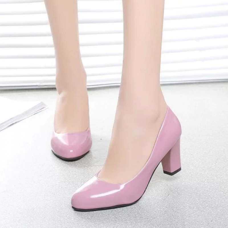 Wiosna i Jesień Nowe Miękkie Wierzchy Średni Obcas Pojedyncze Buty Damskie Gruby Obcas Okrągły Czubek Profesjonalne Wysokie Obcasy Płytkie OL Do Pracy Duży Rozmiar Skóra