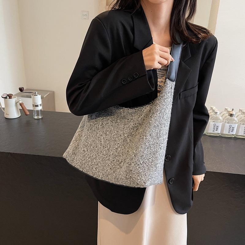 

Зимова плюшева сумка жіноча 2025 нова мода леопардовий принт сумка під пахву повсякденна великої місткості плечова сумка-тоут 36*12*32 сірий колір