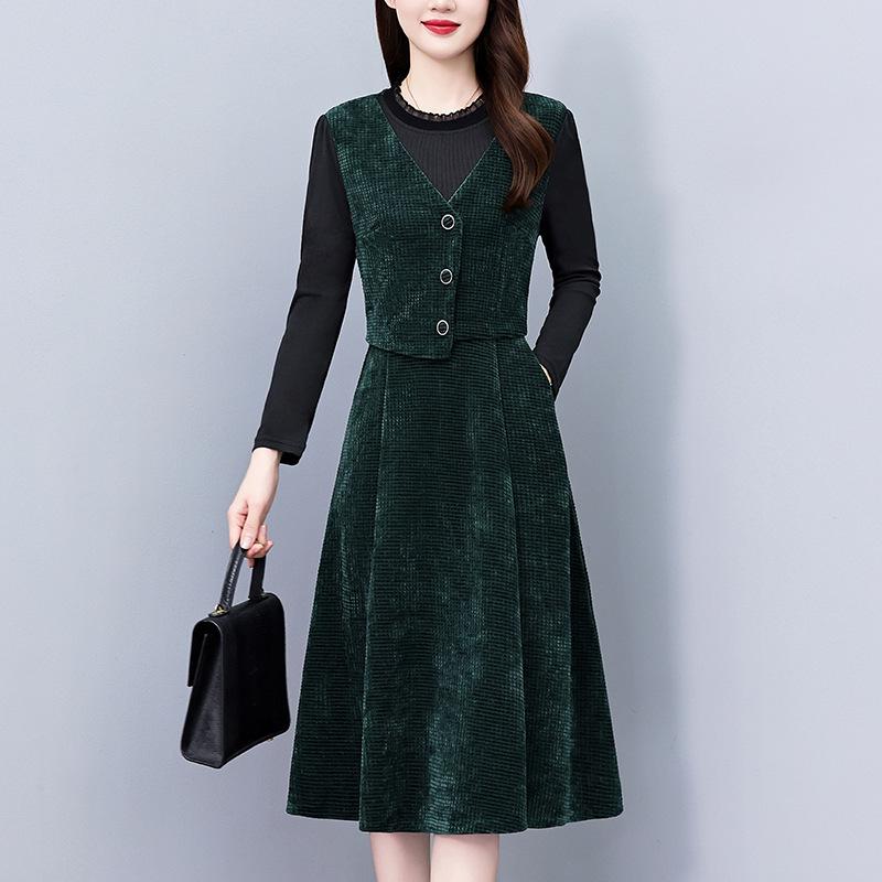 2026 Fall/Winter Elegant Versatile Long-Sleeve Faux Two-Piece Slimming Mid-Length Skirt