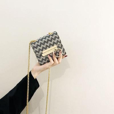 Women's Versatile Mini Chain Crossbody Bag - Influencer Lipstick Bag