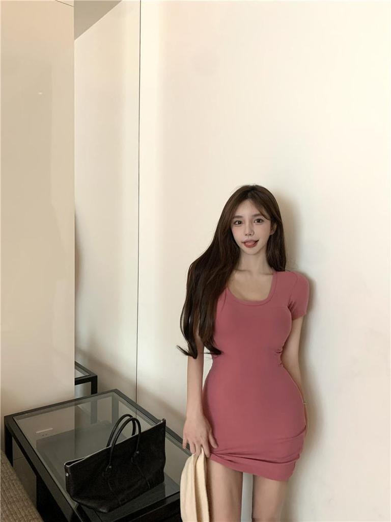 Sizzling Summer Petite Skirt Dress: Trendy Hip-Hugging Design for a Sweet and Spicy Look