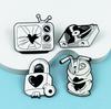 Black & White TV Player Brooch: Creative Heart-Shaped Alloy Badge for Bags, Clothing, Hats