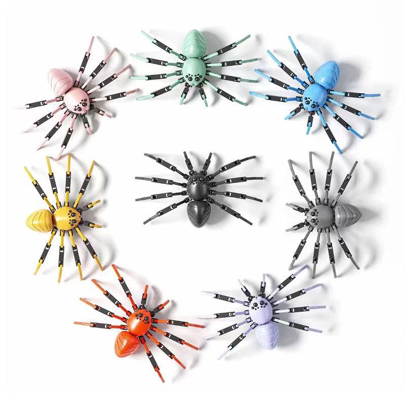

Beautiful Dummy13 Joints Human Lucky Movable Fluorescent Doll DIY Decompression and Assembly Printed Action Figure Stop Motion Animation Random 1 piece