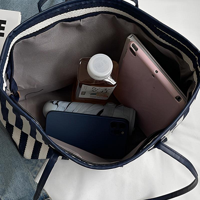 Striped Large-Capacity Casual Bag Spring And Summer Versatile Ins Foreign Style Shoulder Underarm Bag Going Out Tote Bag