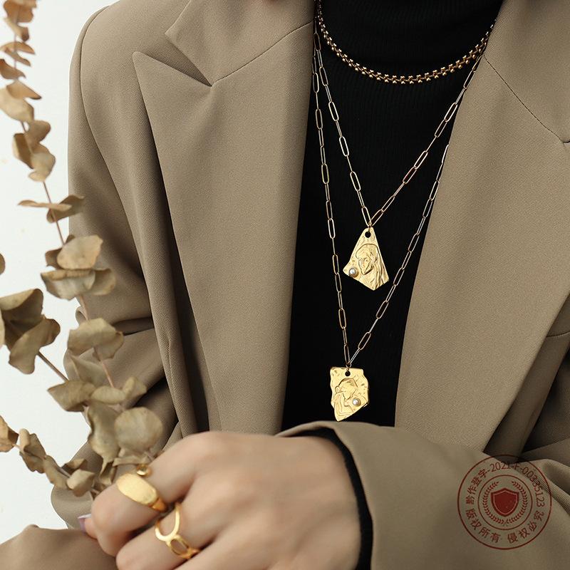 French Style Irregular Shape Portrait Imitation Baroque Pearl Necklace Niche Fashion Titanium Steel Sweater Chain M033-4