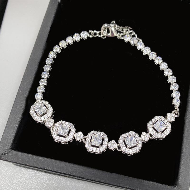 Versa Simulation Jewelry Micro-Set Green Diamond Plated White Gold Bracelet Multi-Colored Treasure Hand Jewelry Woman