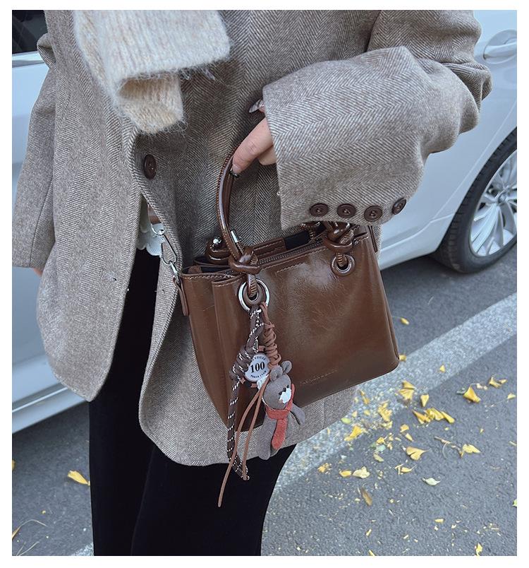 Retro Handheld Vegetable Basket Bag for Women - Trendy 2024 Korean Style Versatile Tote and Messenger Bag