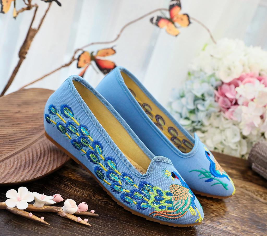 Pointed Shoes, Single Shoes, Sequined Peacock Embroidered Flowers, Ethnic Style Embroidered Cloth Shoes, Spring and Summer Low-heeled Women's Shoes