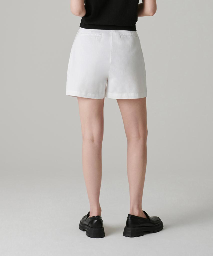 Musinsa Standard Woman Women'S Two-Tuck Wide Chino Shorts [White]