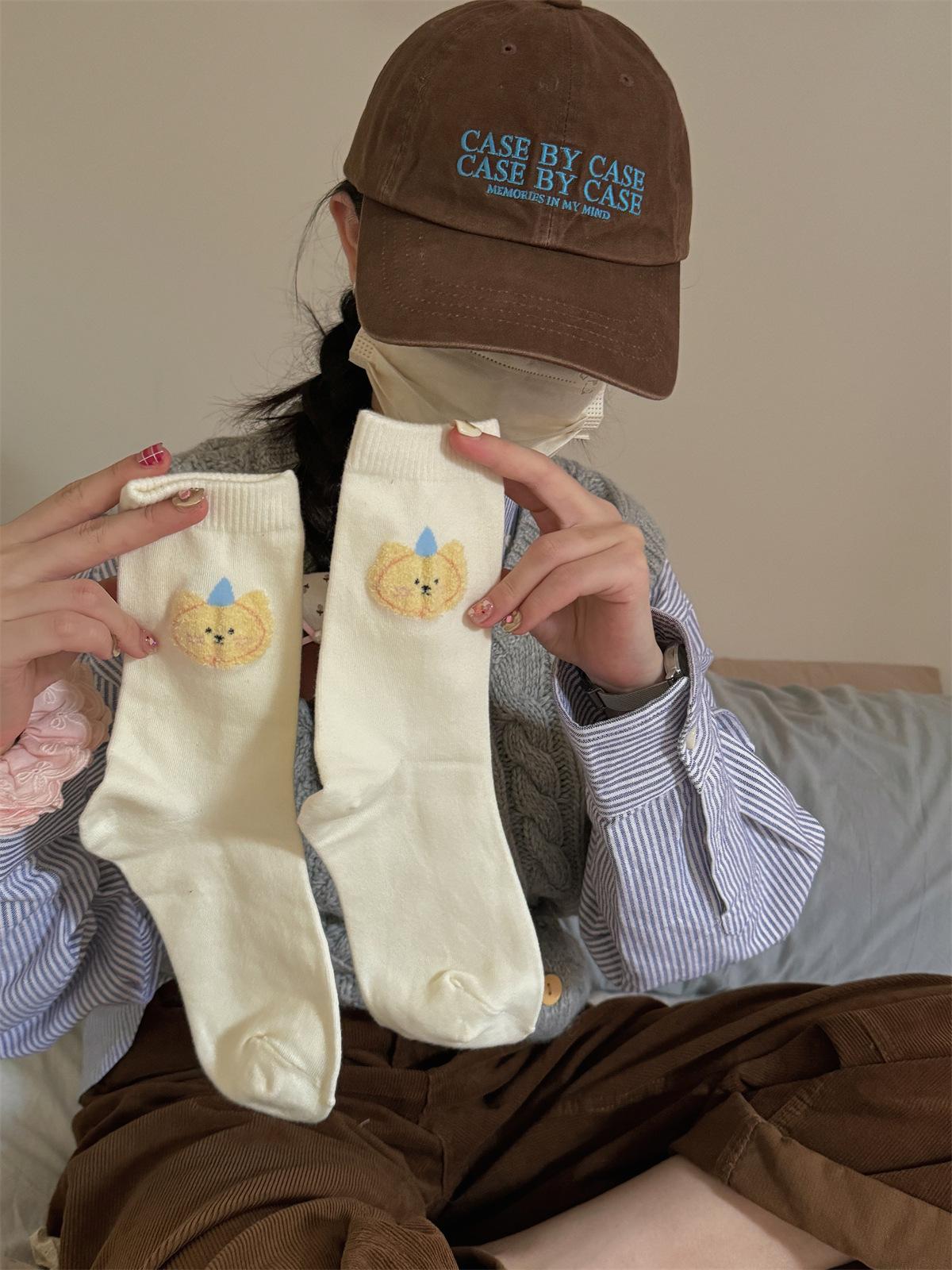 

Милые женские носки с рисунком медведя, кролика, японские кавайные носки в корейском стиле, в стиле Харадзюку, ретро, уличная одежда, хлопковые носки средней длины, подарки