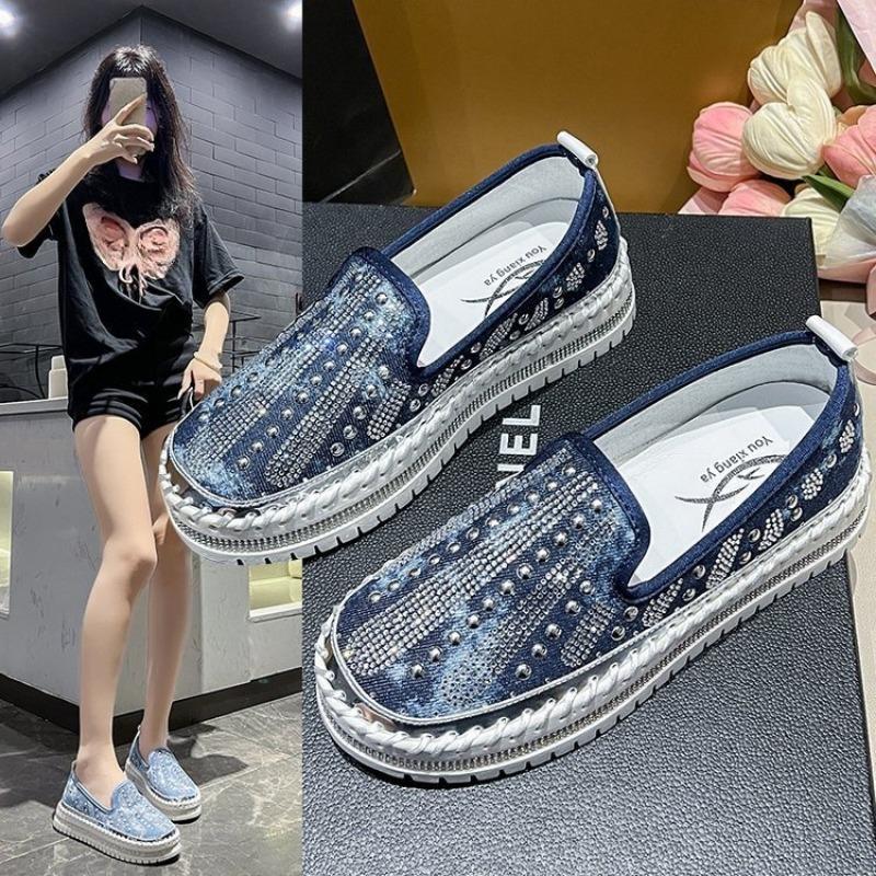 New Large-sized Rhinestone Shallow Opening Loafers, Thick-soled Lazy Shoes for One Foot