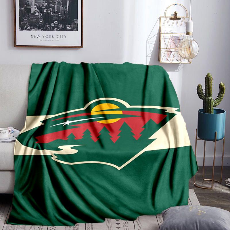Minnesota-Wild Hockey Team Throws Blanket Flannel Blankets Plush for Couch Bed Gifts for Men Women Travel picnic blanket Christmas fan gifts