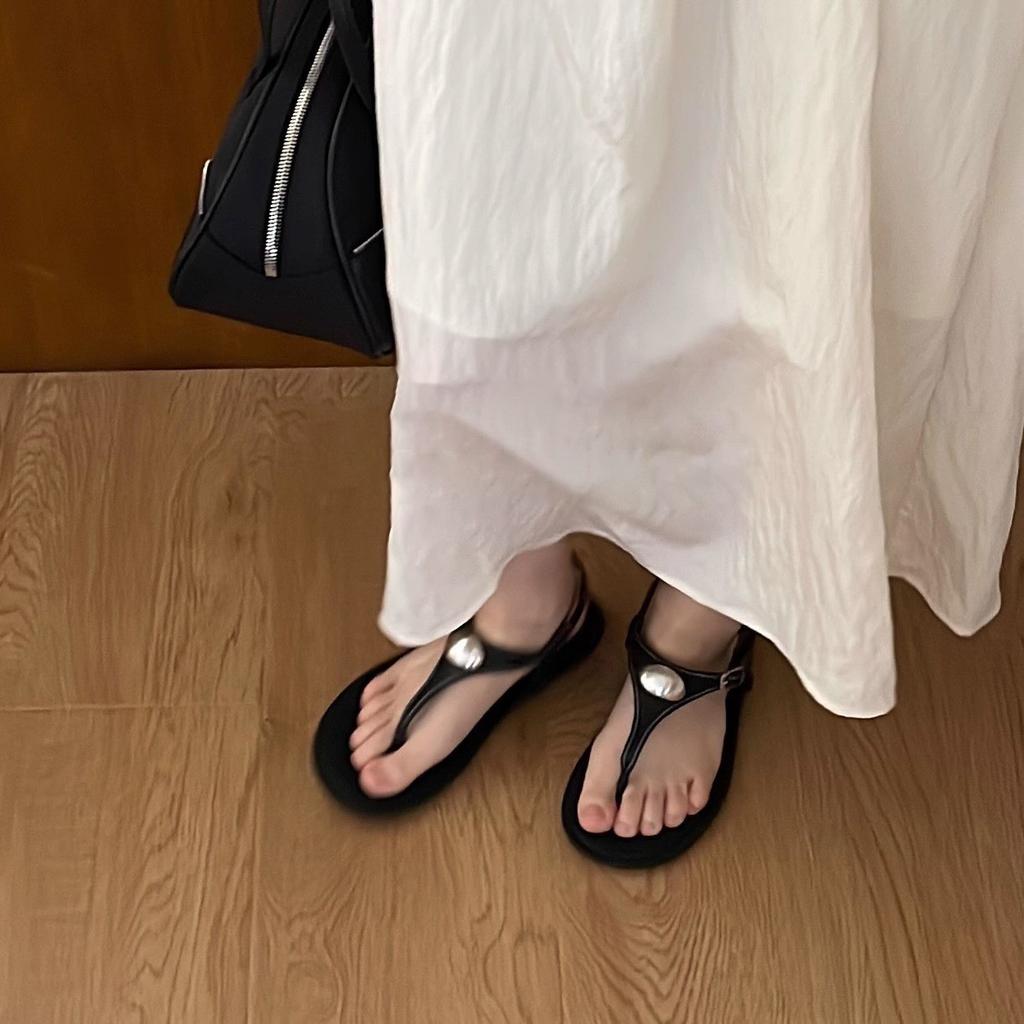 Sheepskin Version~ Niche Design Sense Small Silver Egg Soft Leather Sandals Women's Versatile Flat-bottomed Herringbone Toe Cool Slippers Outside