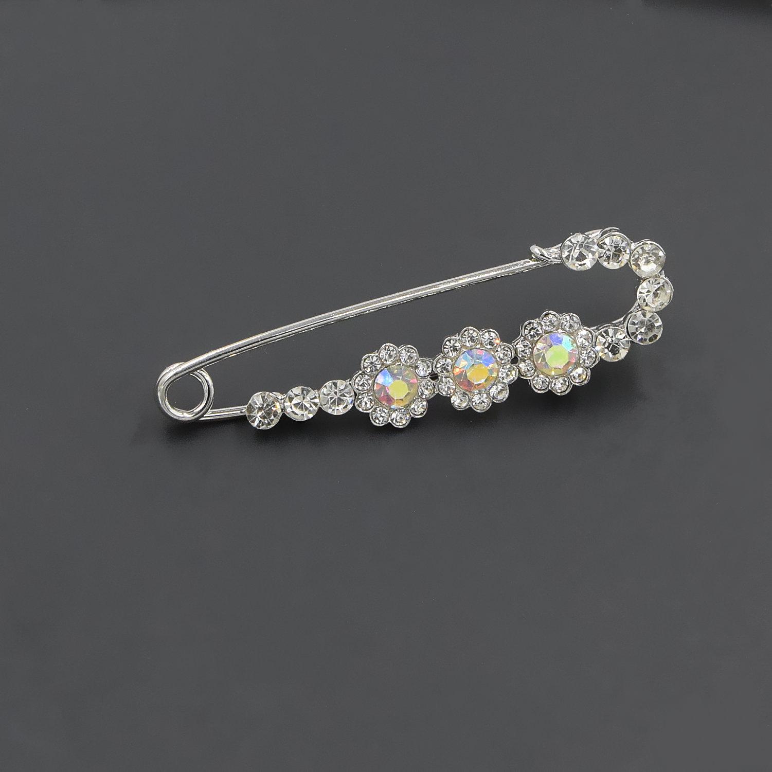 Sunflower Rhinestone Brooch: Versatile Sweater  Lapel Accessory
