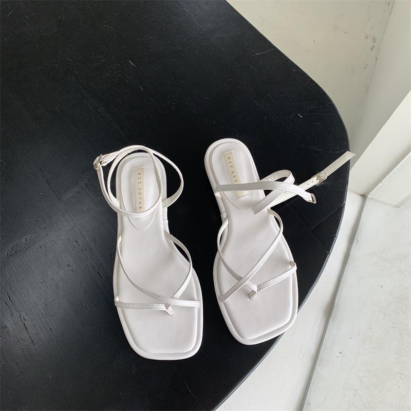 

Sandals women s summer 2025 new Internet celebrity French design sense word Roman sandals with skirt sandals 39 белый