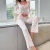 Women's Comfortable And Cute Floral Long-sleeved And Long-pants Pajama Set