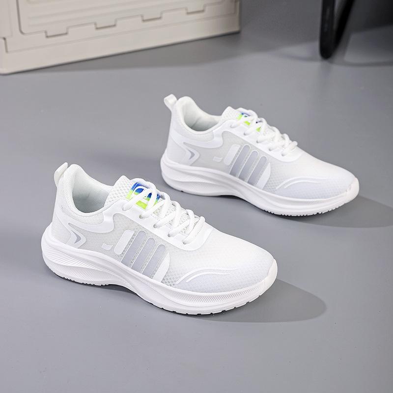 

Sneakers New men s and women s same spring casual shoes Mesh breathable fashion trendy couple running shoes 44 білий