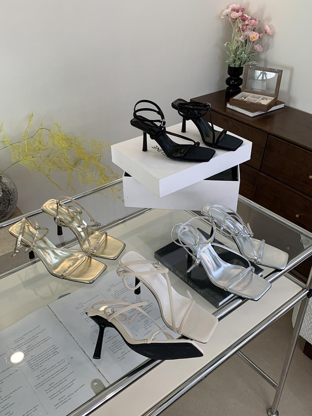 модные женские босоножки с открытым носком летние туфли на тонком высоком каблуке черные — фото 7