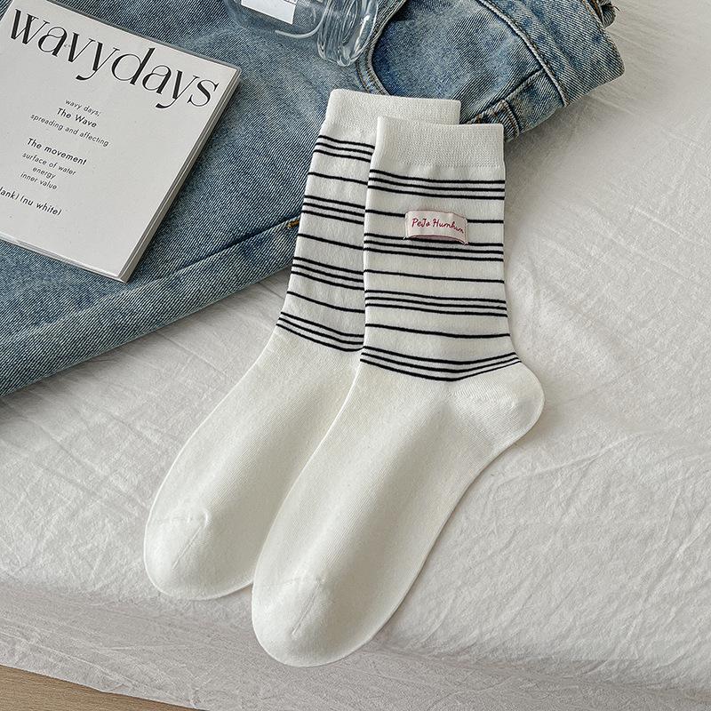 Female Autumn New Product Retro Fashion Assorted Striped Cloth Label College Wind Tube Cotton Socks