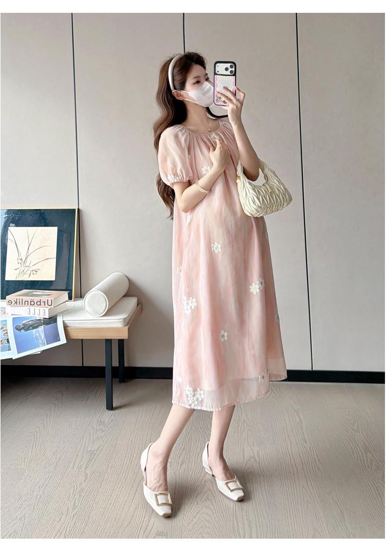 Maternity Summer Dress 2026: Chic, Fresh, Mid-Length Design L