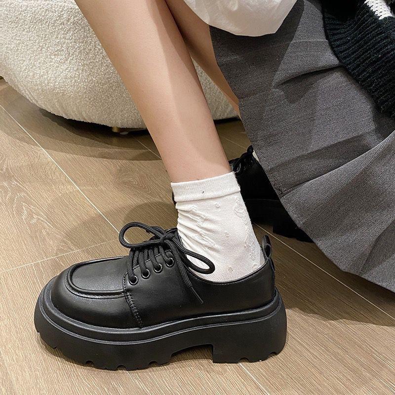 

Платформенные маленькие кожаные туфли женские новые весенне-летние универсальные черные одинарные туфли туфли-маффины 40 матовый черный