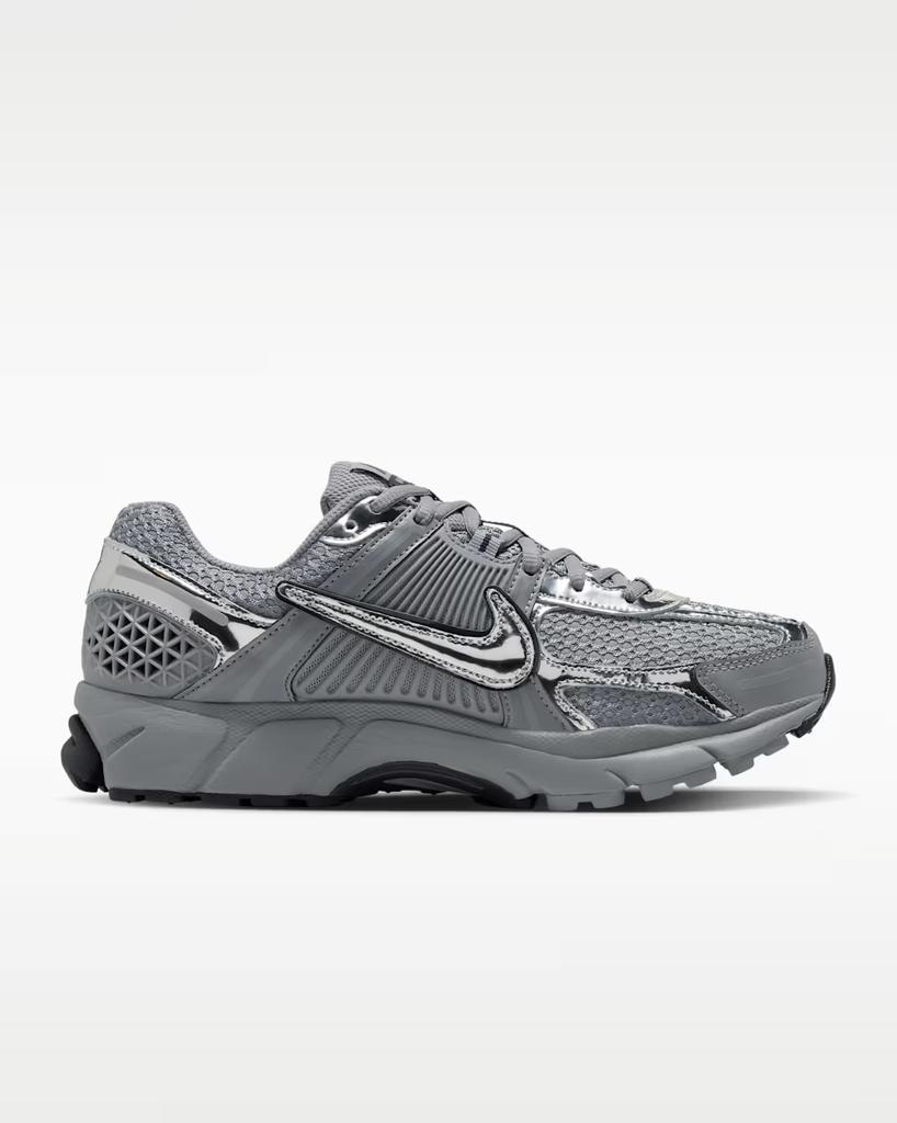 IV4311-003 Nike Zoom Vomero 5 "Gridiron"