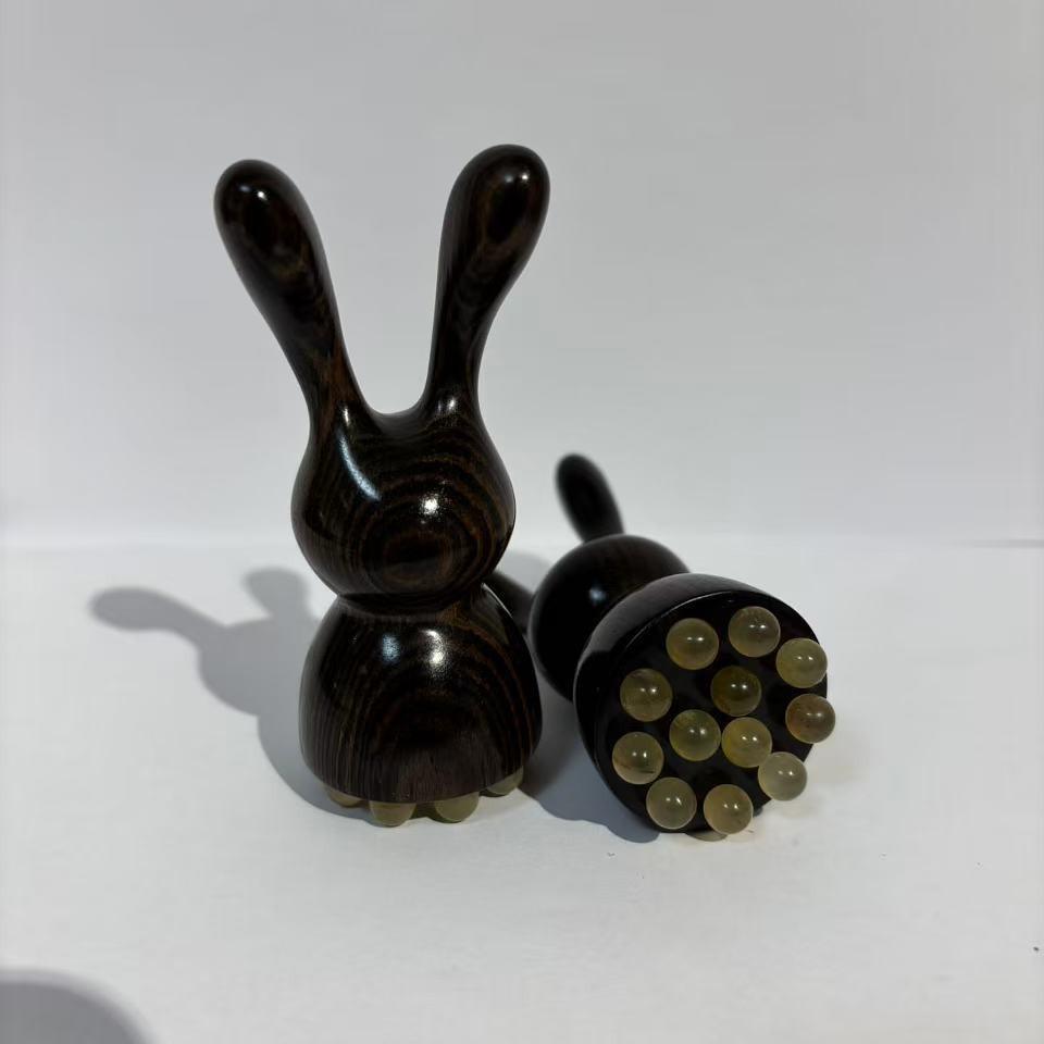 

Ram s Horn Eye Massager & Little Rabbit Gua Sha - Green Sandalwood Facial & Nose Scraper with 12 Beads Meridian Brush