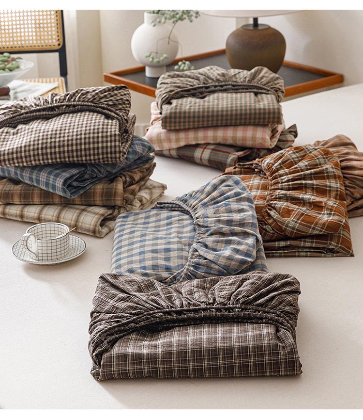 Cotton Fitted Sheet: Soft, Skin-Friendly, Moisture-Absorbing, Sweat-Wicking, Machine Washable Mattress Protector