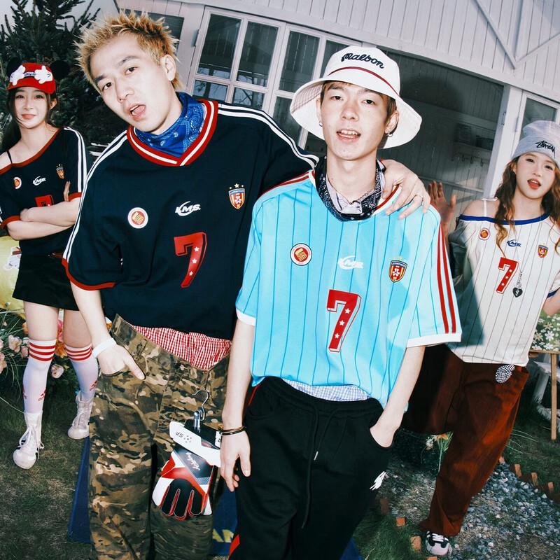 

LEMANISM Американская спортивная майка с V-образным вырезом и контрастными вставками XL