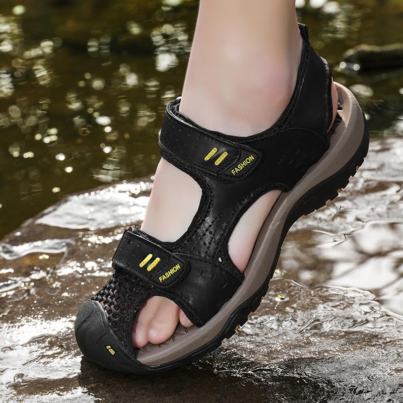 Men Hiking Sandals Outdoor Black Leather Sandals Wide Head Closed Toe Sport Sandals Summer Beach Shoes for Father Plus Size