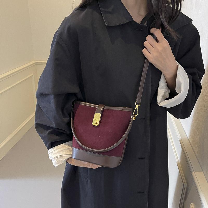 Vintage Maillard bucket bag women's 2025 new autumn women's messenger bag high-end large-capacity handbag