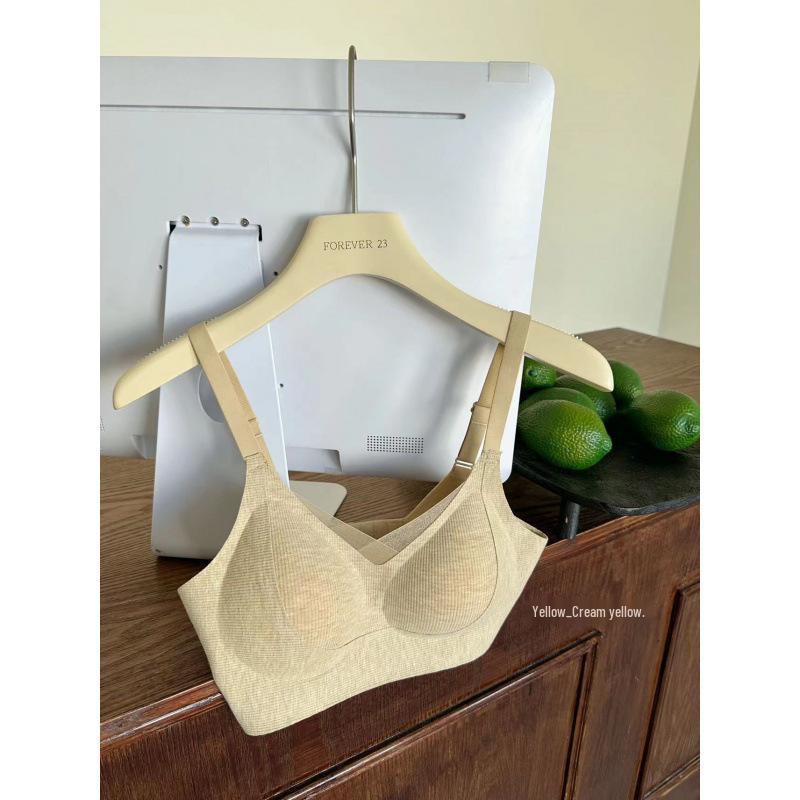 Women's Seamless Anti-Gravity Lifting Bra – Warm, Comfortable, and Supportive for Autumn and Winter