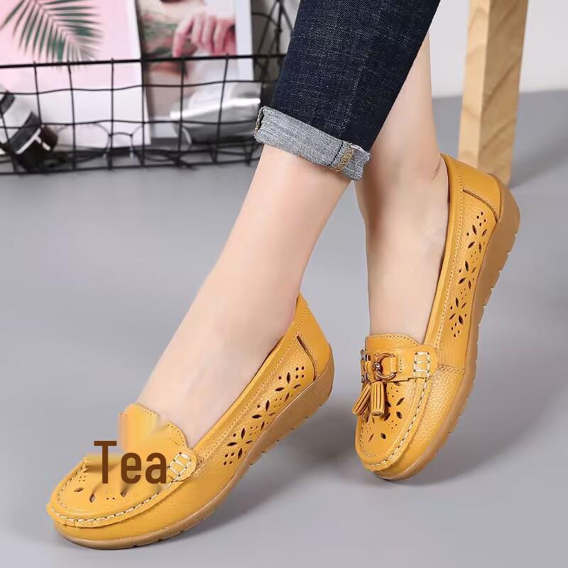 Korean Style Spring 2024 Women's Casual Loafers - Slip-On Bean Shoes for Moms.