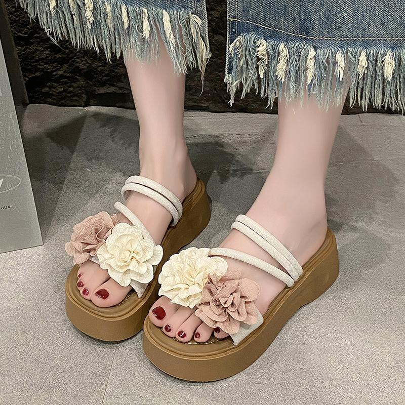 Fashion Women's New Flower Small Figure High Platform Sandals Wear Soft-soled Non-slip Beautiful Cool Slippers In Summer