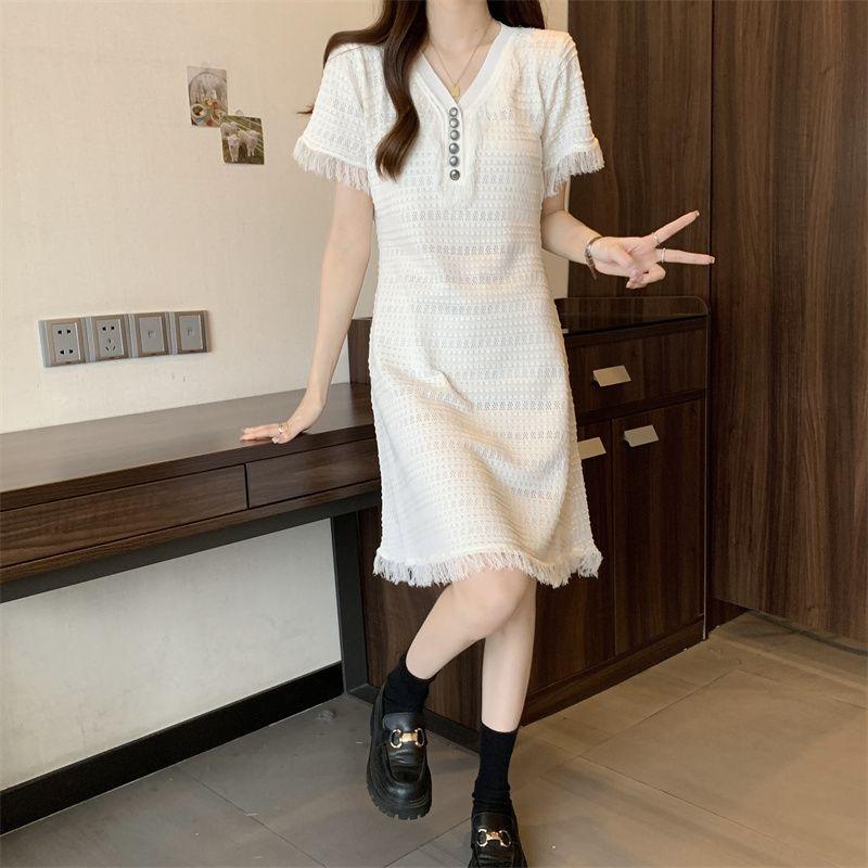 Korean Style Short - Sleeved Tassel - Decorated Sweet - Looking White Slim Knitted Dress Made of Ice Silk Fabric for Women To Wear Outdoors In Summer