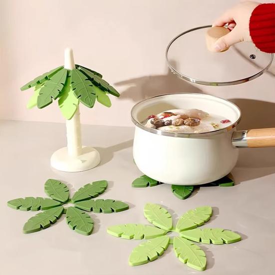 Yousheng Tree Leaf Shape Placemat with Stand Waterproof Heat-Resistant Coasters Non-Slip Kitchen Mats Festive Table Art Decor