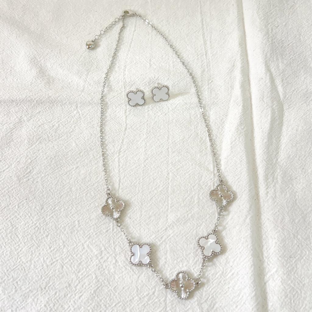 2PCS Four Leaf Clover Titanium Steel Bracelet Earnail Set Double Sided OL Beimu Fashion New Style Versatile Style